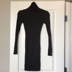 Preowned Aritzia Green Sweater Dress XXS